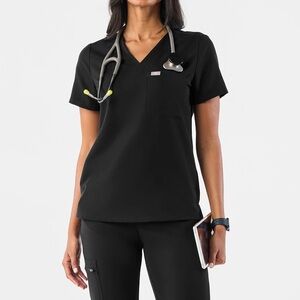 FIGS Catarina One Pocket Scrub Top | Black | Size XL